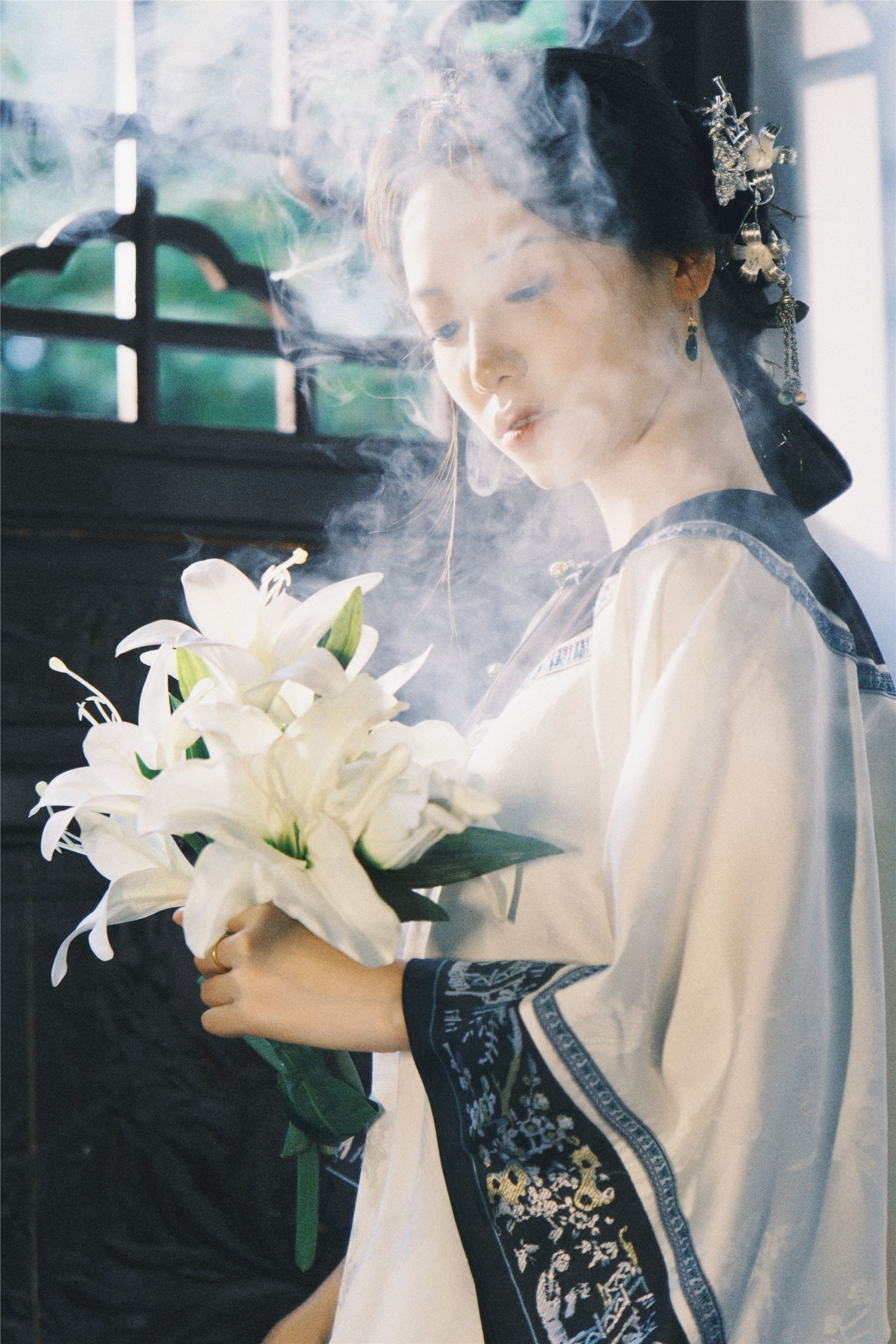 YITUYU艺图语 2025.01.12 锁清秋 珠珠